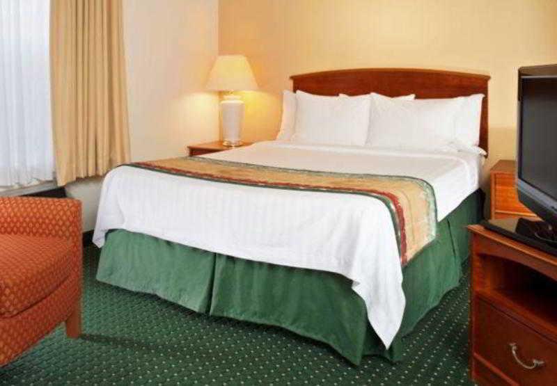 Sonesta Simply Suites Detroit Novi Quarto foto